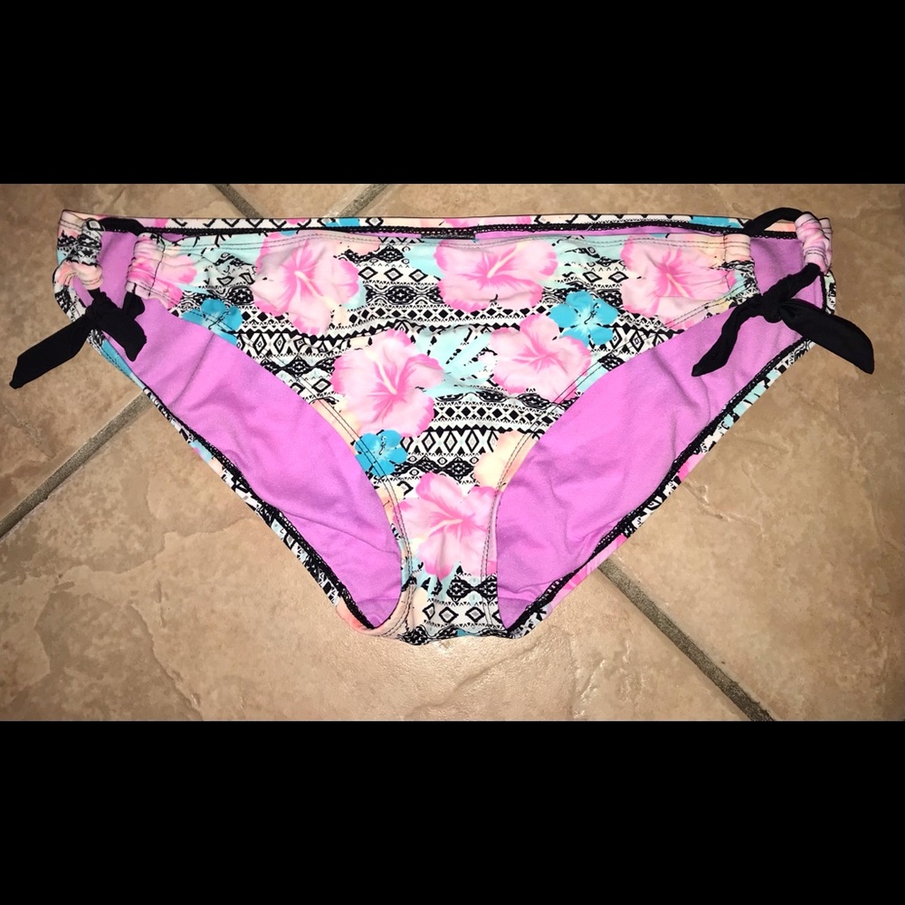 Tahiti Bikini Bottom